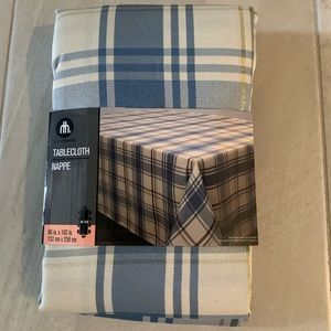 NEW Tablecloth Size 60 x 102
